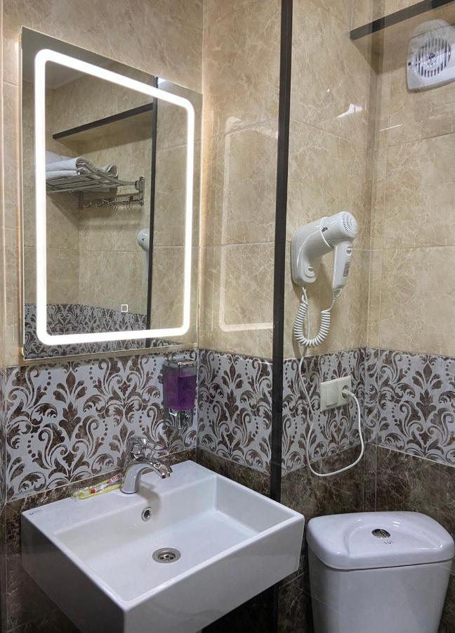 Hotel Sonata Batumi Eksteriør bilde