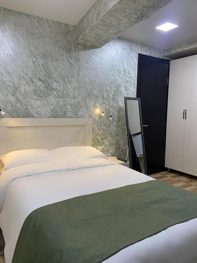 Hotel Sonata Batumi Eksteriør bilde