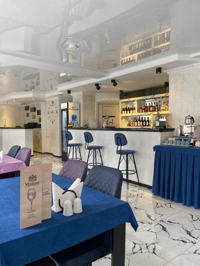 Hotel Sonata Batumi Eksteriør bilde